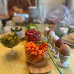 Bio-weingut, Gaestehaus Und Kraeuterhof 招待所