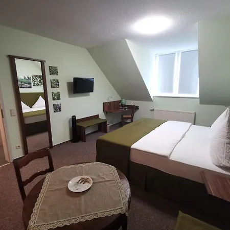 招待所 Bio-weingut, Gaestehaus Und Kraeuterhof