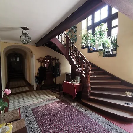 Bio-weingut, Gaestehaus Und Kraeuterhof 招待所