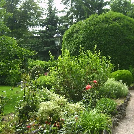 Bio-weingut, Gaestehaus Und Kraeuterhof ゲストハウス