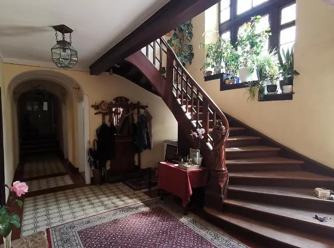 Bio-weingut, Gaestehaus Und Kraeuterhof Affittacamere