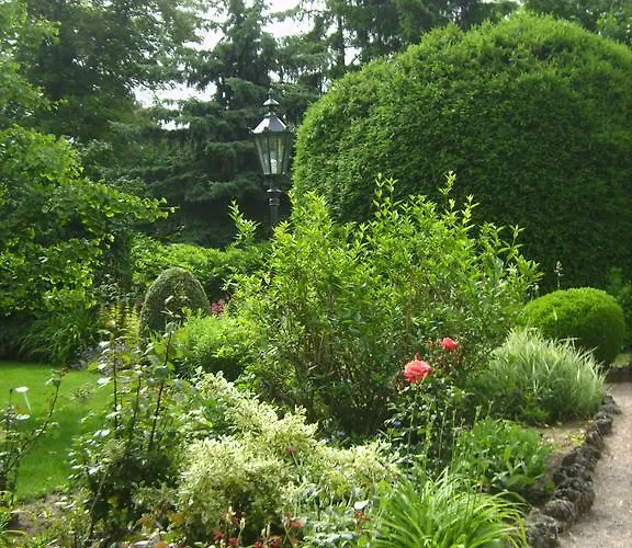 Bio-weingut, Gaestehaus Und Kraeuterhof Affittacamere